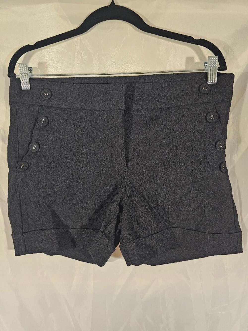 One 5 One black textured cuff shorts. Size 10. Like new.
